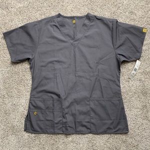 Wonderwink scrub top NWT